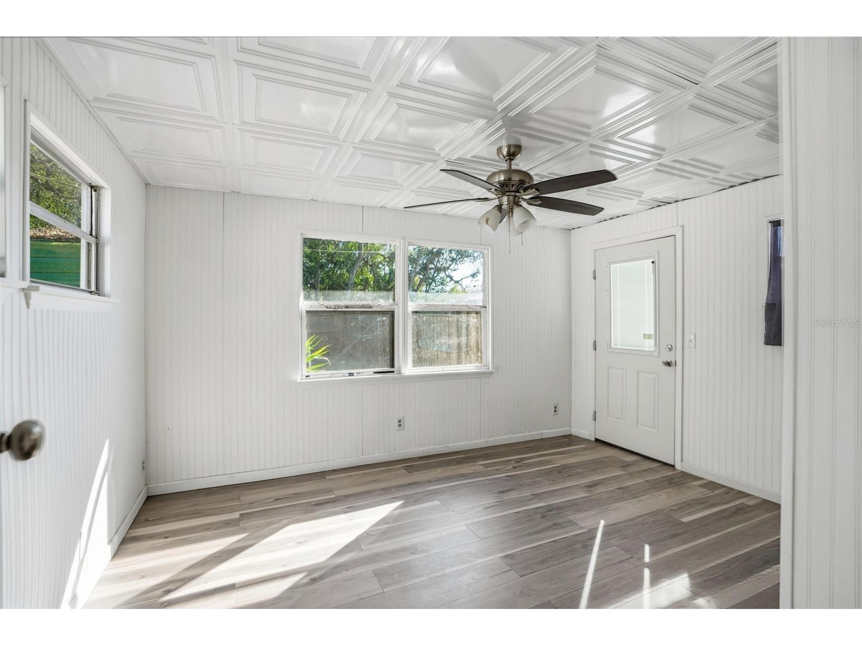 9727 Lake Drive Weeki Wachee FL 34613 W7882468 image6