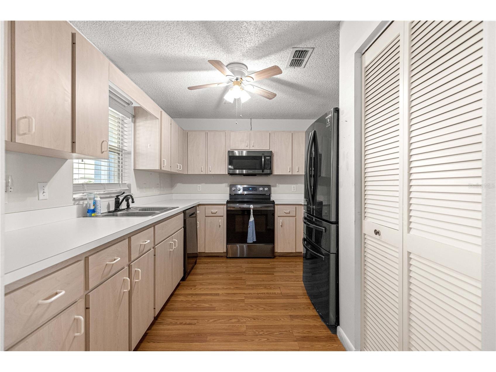 9728 SW 94th Court #B Ocala FL 34481 OM723282 image12