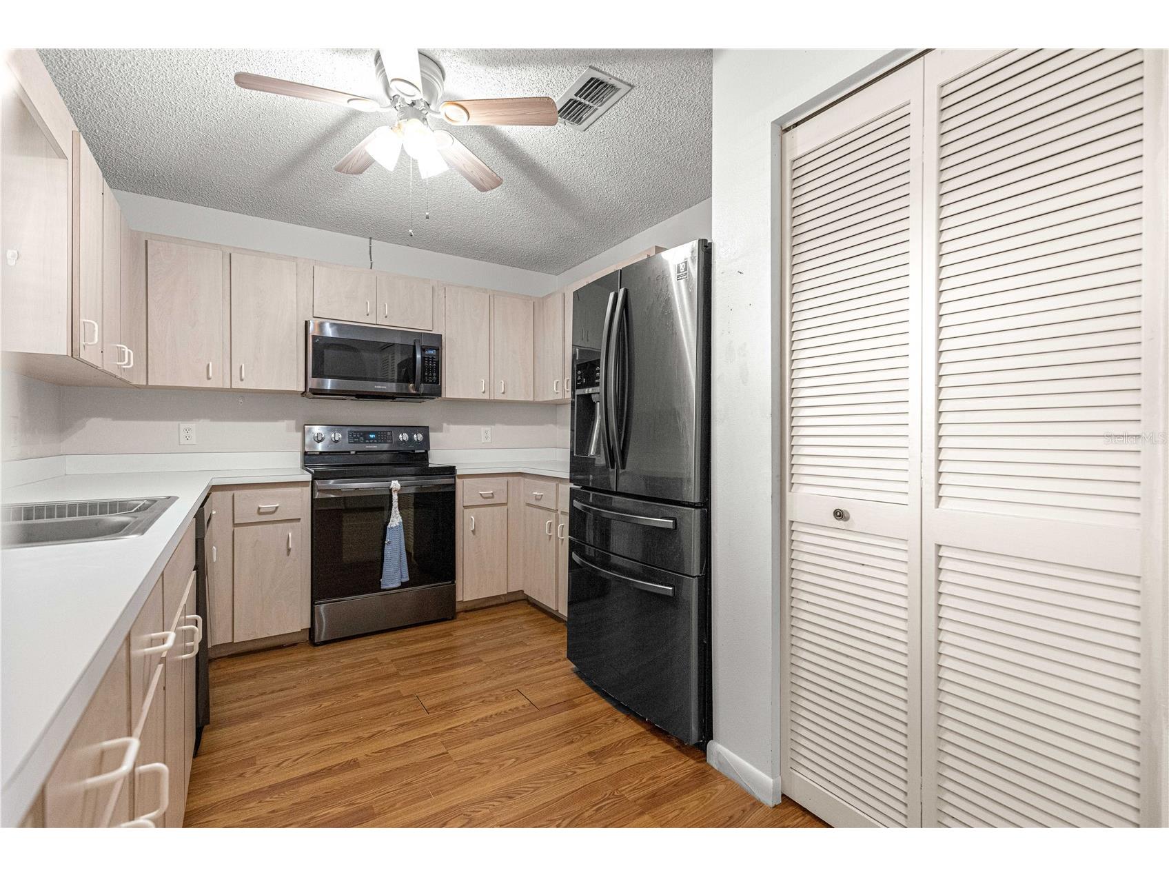 9728 SW 94th Court #B Ocala FL 34481 OM723282 image13