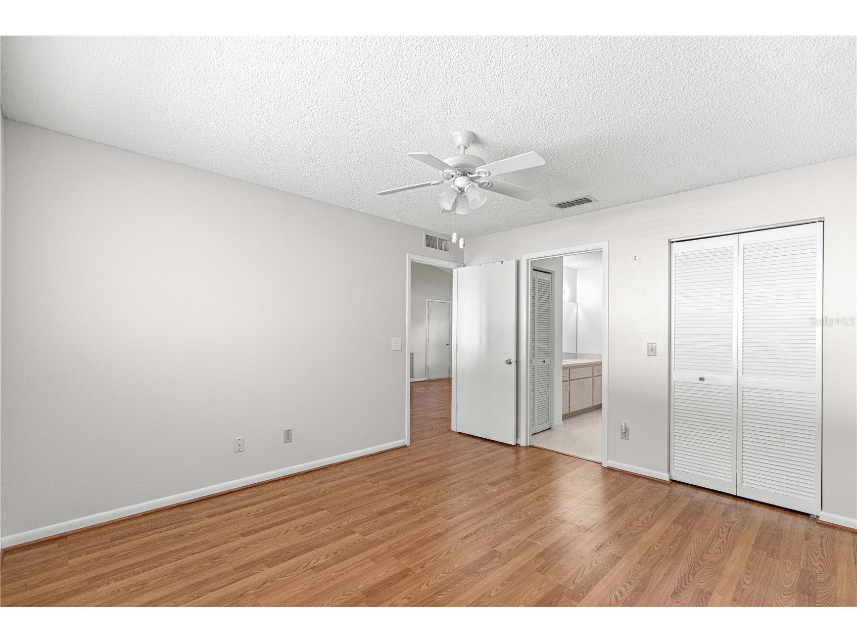 9728 SW 94th Court #B Ocala FL 34481 OM723282 image21