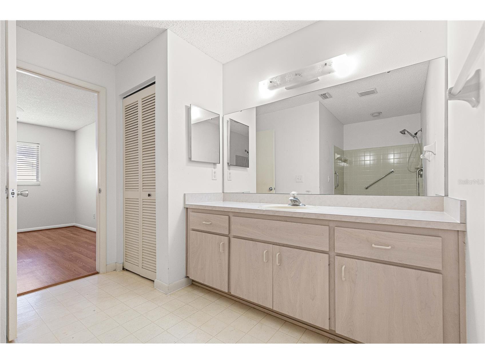 9728 SW 94th Court #B Ocala FL 34481 OM723282 image25