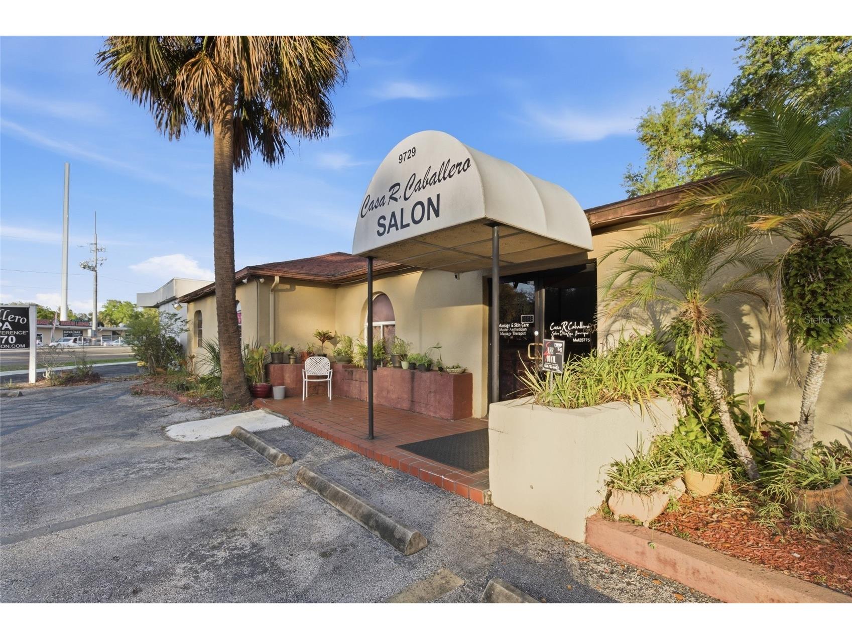 9729 N Armenia Avenue Tampa FL 33612 TB8485216 image1