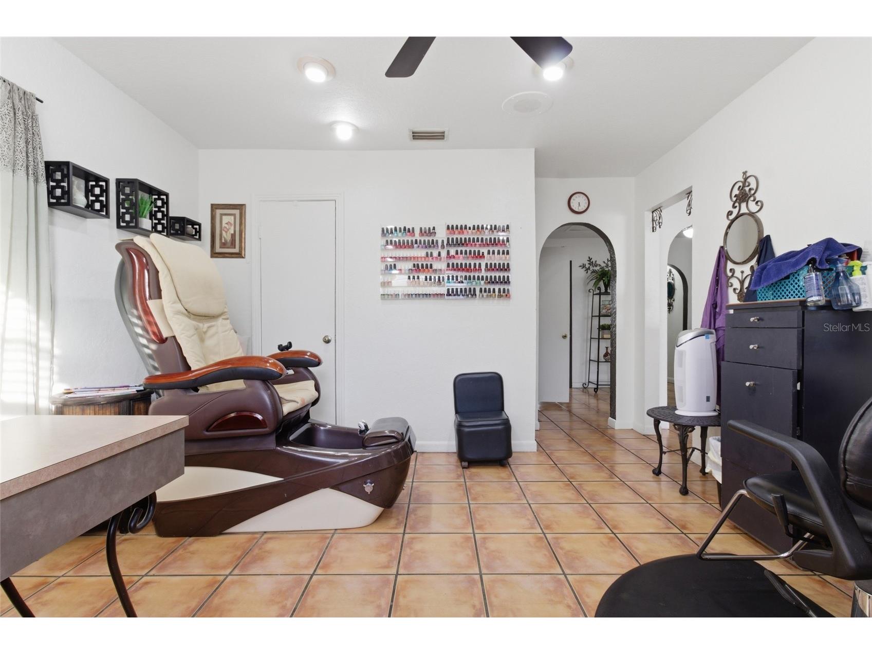 9729 N Armenia Avenue Tampa FL 33612 TB8485216 image25