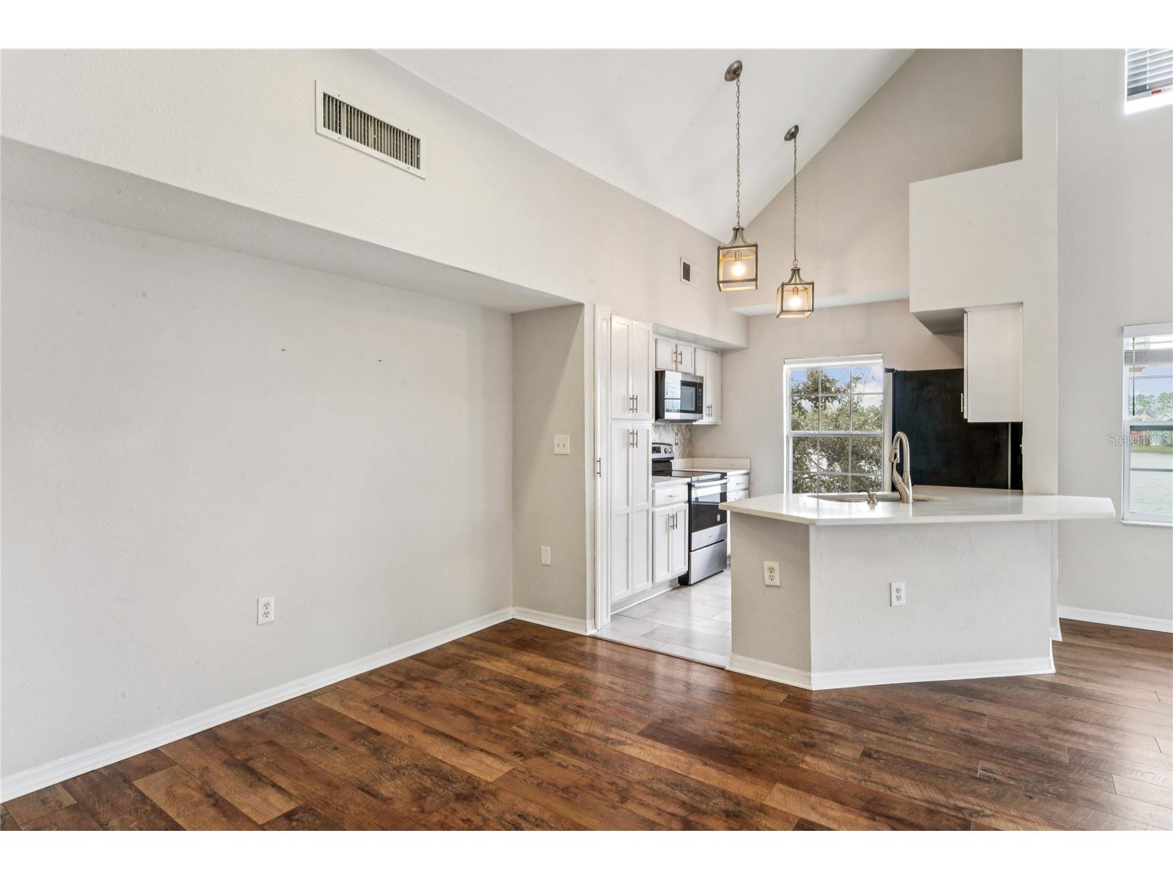 9730 Lake Chase Island Way #9730 Tampa FL 33626 W7882031 image6