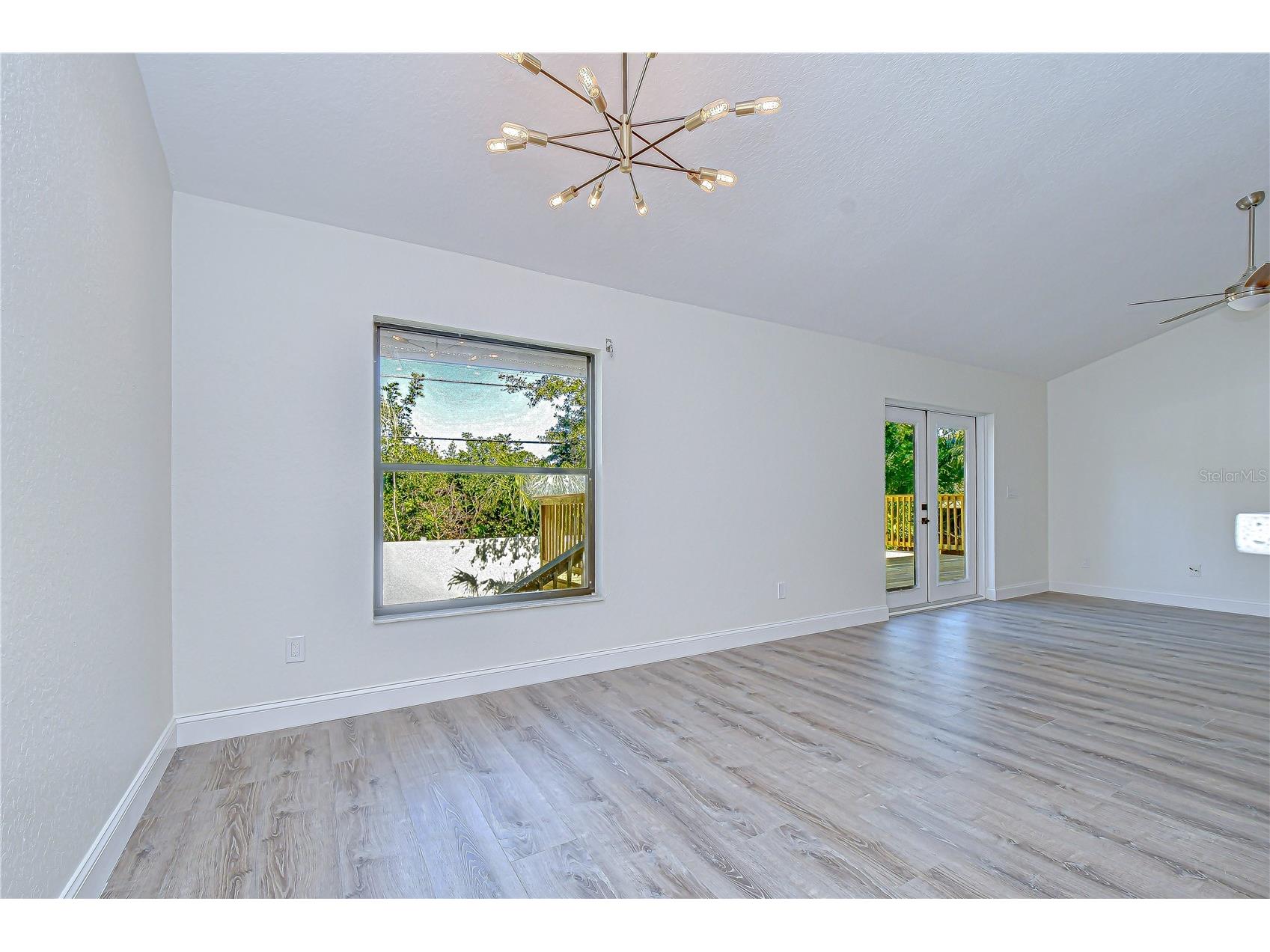 9731 62nd Avenue N Saint Petersburg FL 33708 TB8473105 image11