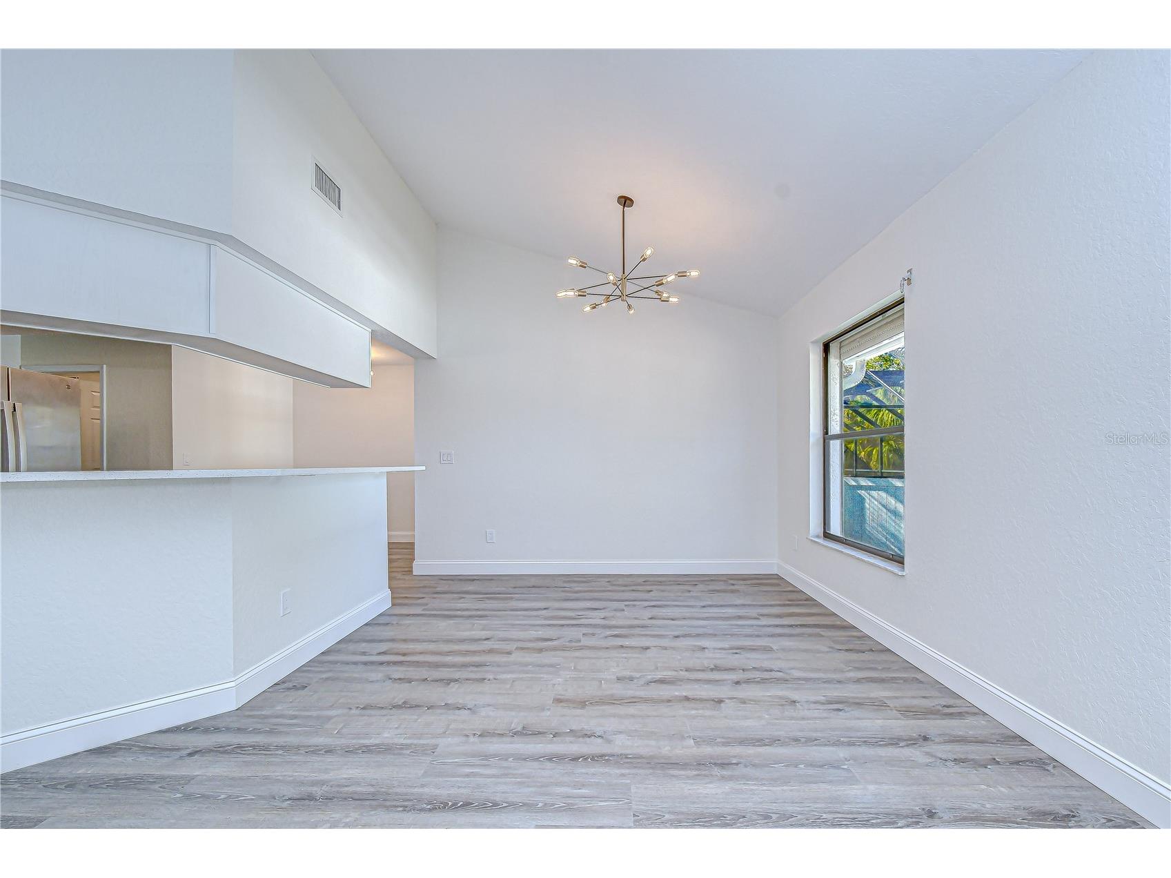 9731 62nd Avenue N Saint Petersburg FL 33708 TB8473105 image12
