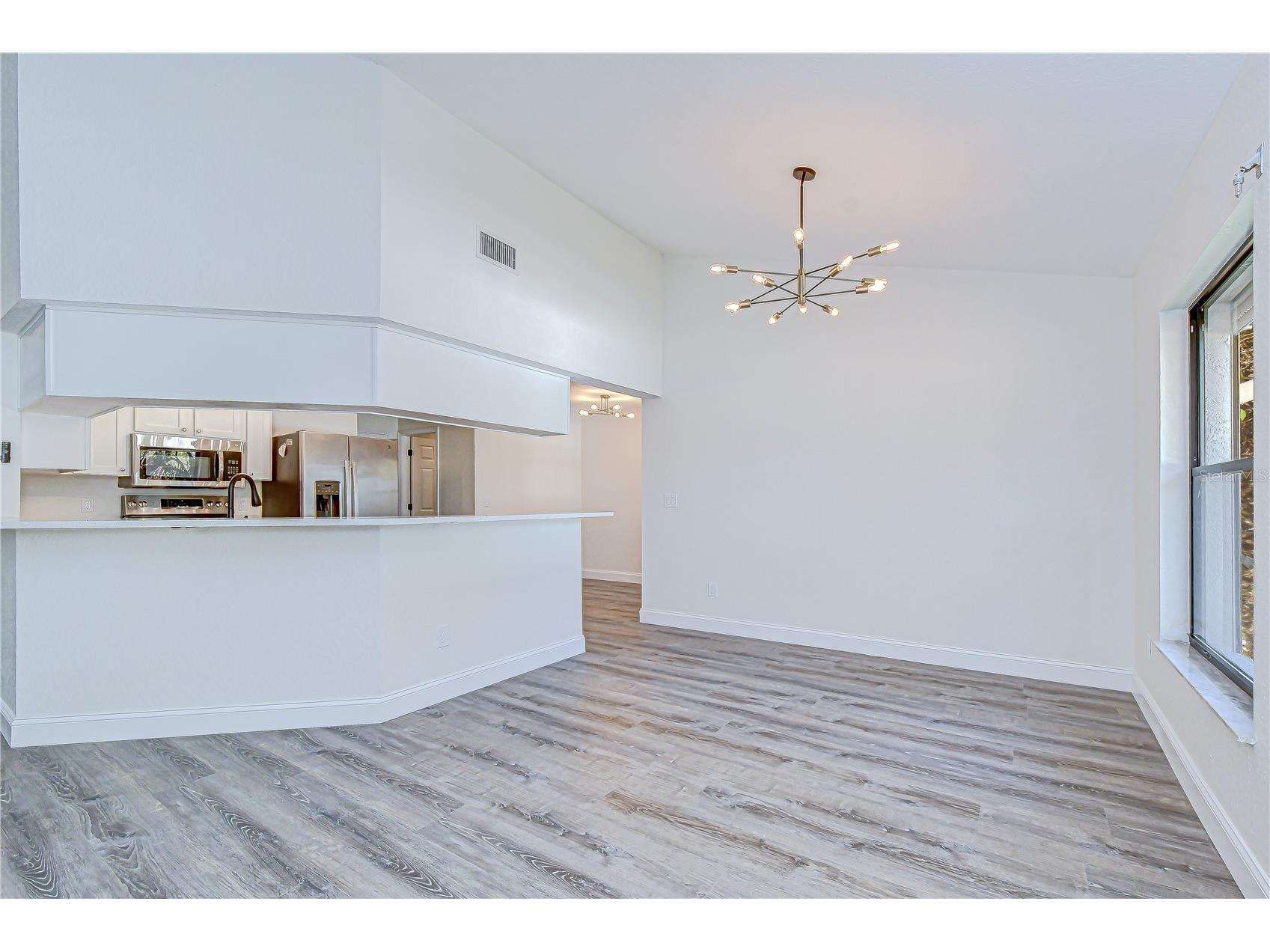 9731 62nd Avenue N Saint Petersburg FL 33708 TB8473105 image13