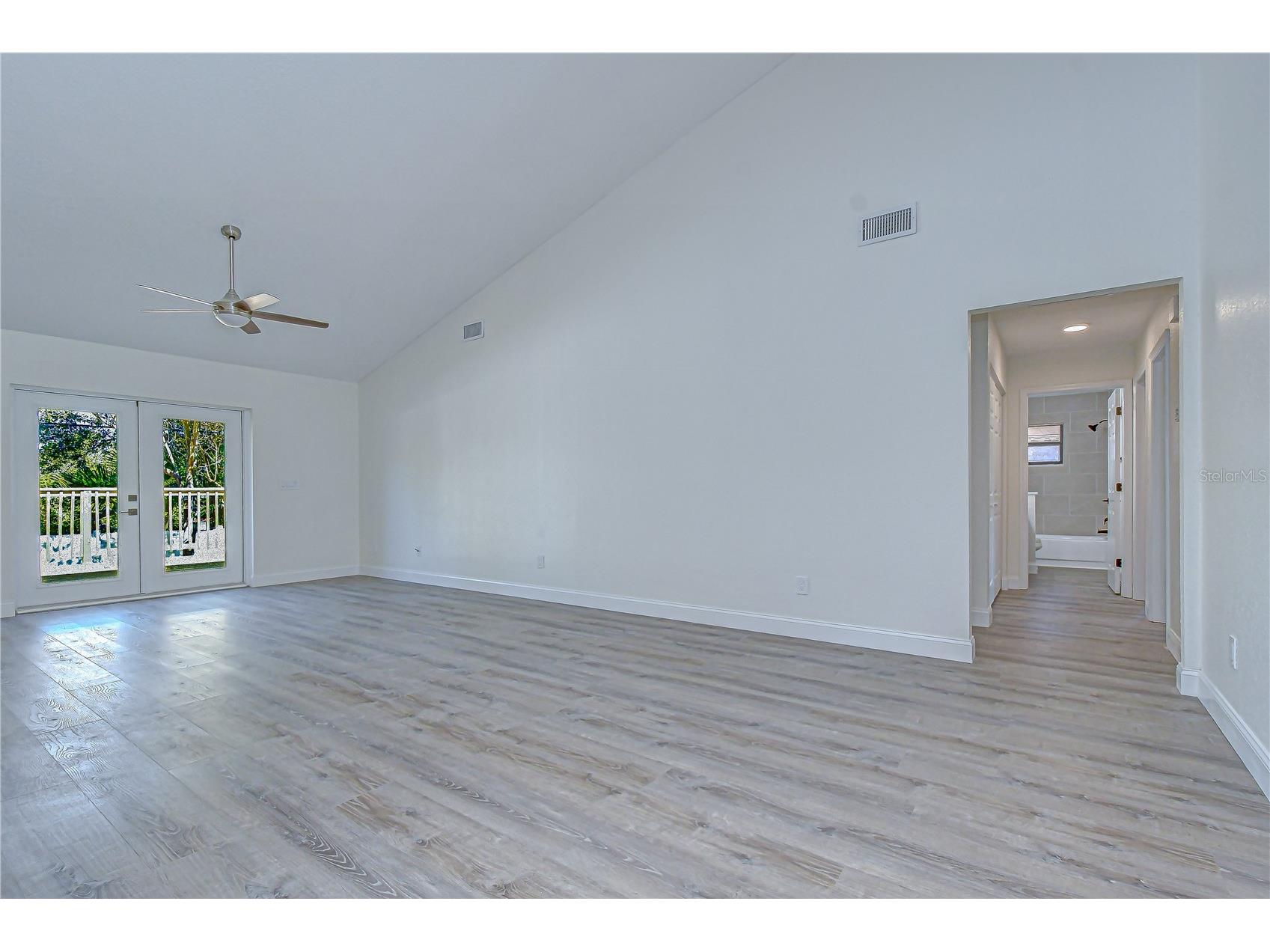 9731 62nd Avenue N Saint Petersburg FL 33708 TB8473105 image31