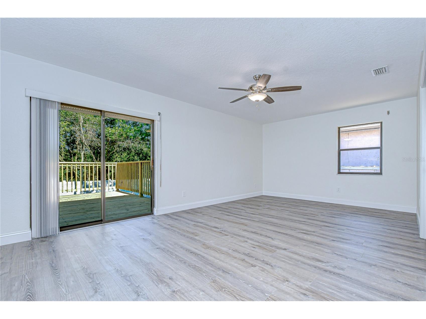 9731 62nd Avenue N Saint Petersburg FL 33708 TB8473105 image34