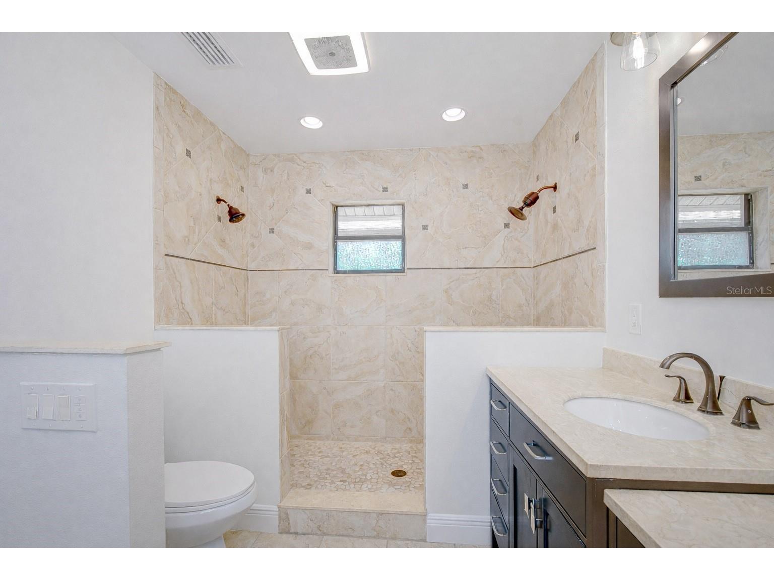 9731 62nd Avenue N Saint Petersburg FL 33708 TB8473105 image40