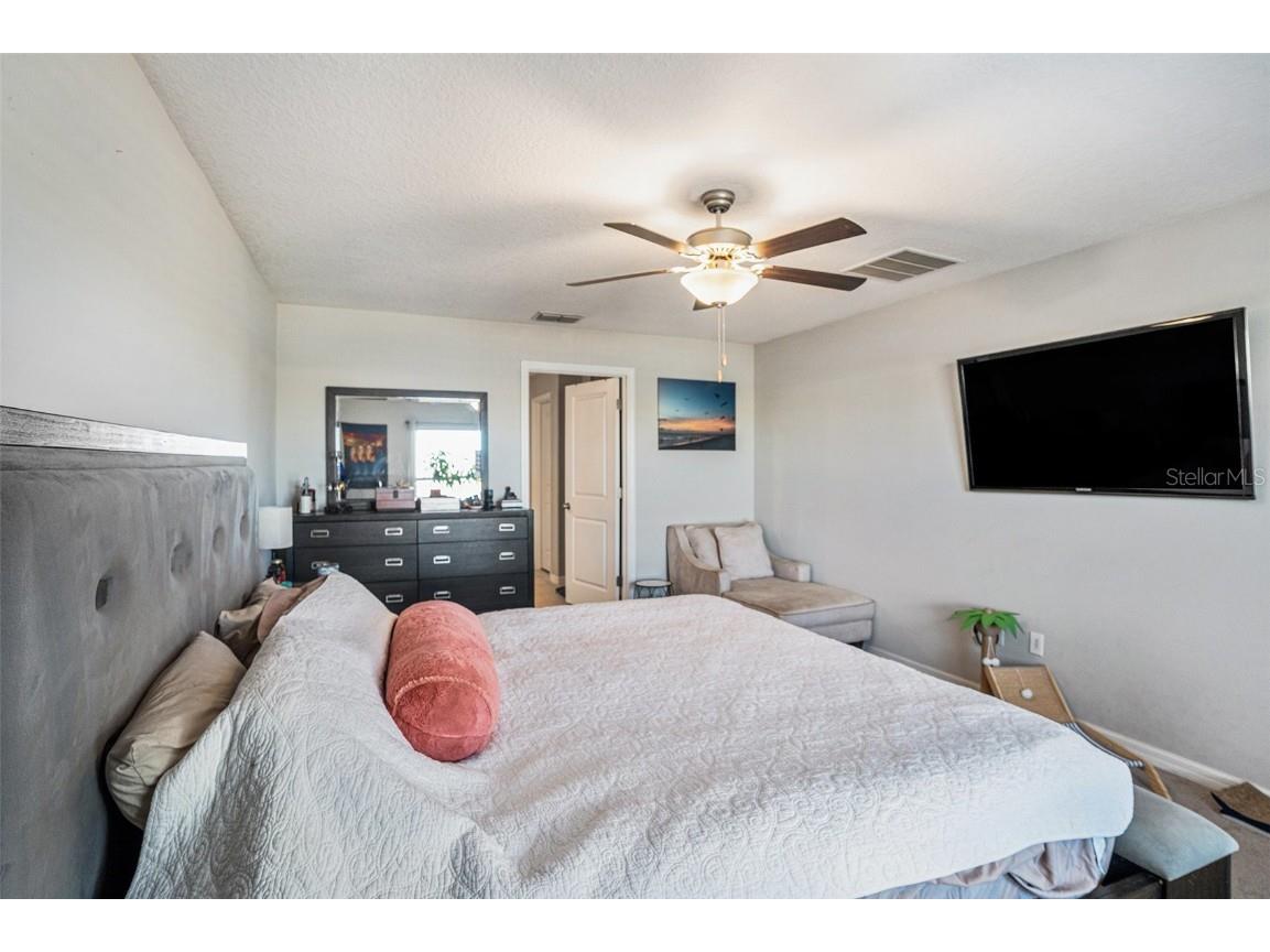 9731 Lemon Drop Loop Ruskin FL 33573 TB8457520 image14