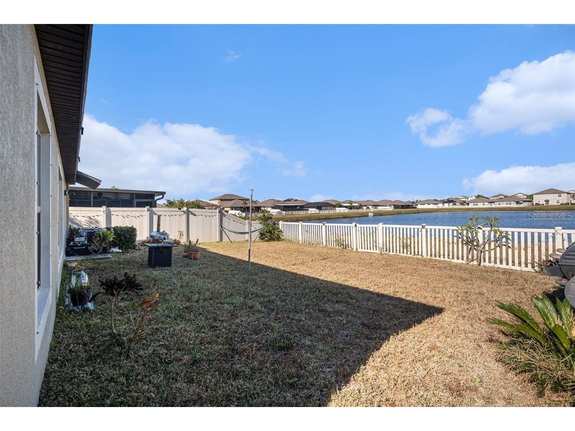 9731 Lemon Drop Loop Ruskin FL 33573 TB8457520 image16