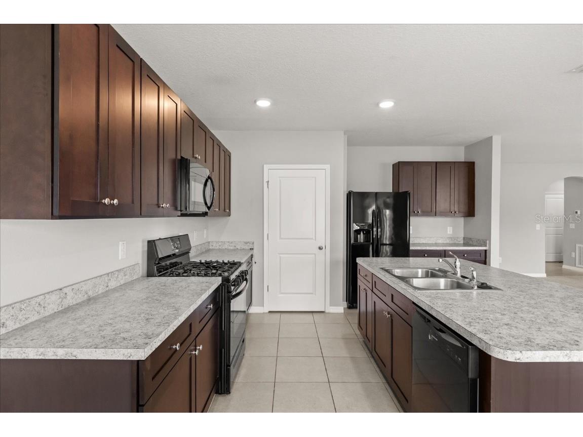 9735 Pepper Tree Trail Wildwood FL 34785 O6346508 image10