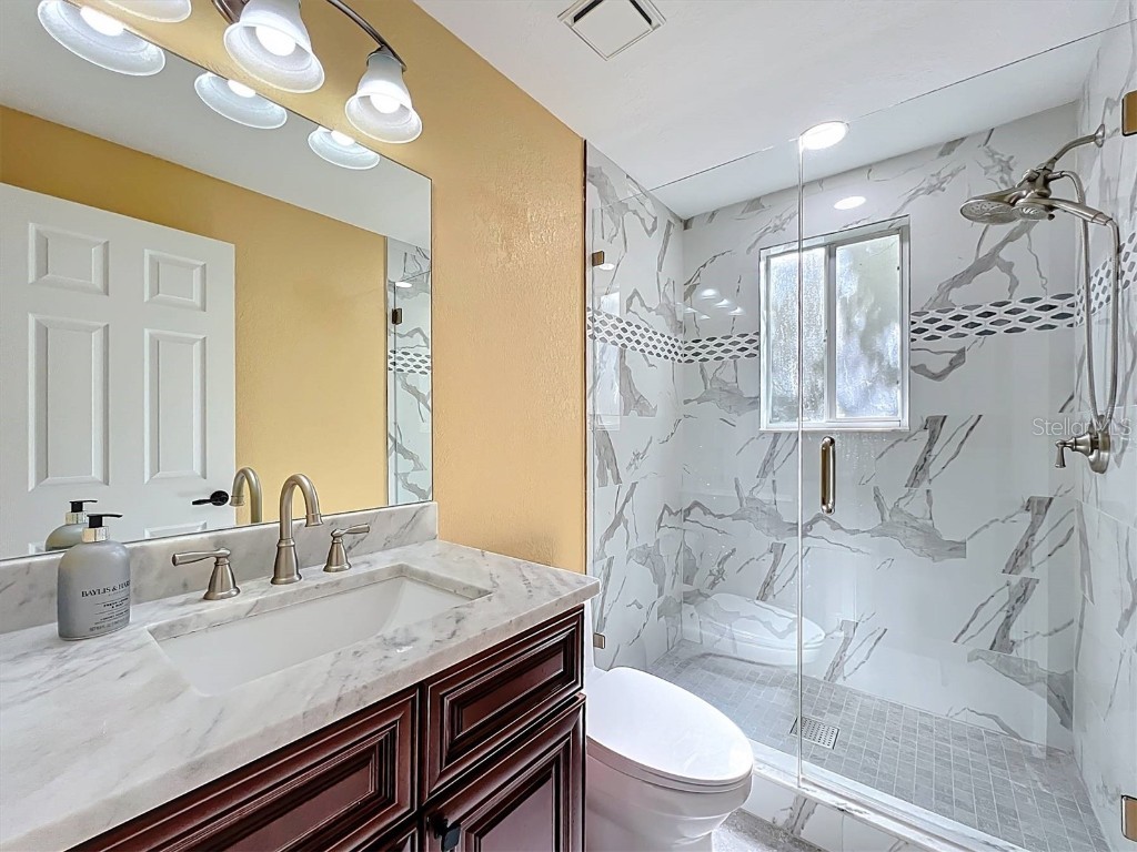 9736 Indian Key Trail #111 Seminole FL 33776 - THE NARROWS TB8446085 image18