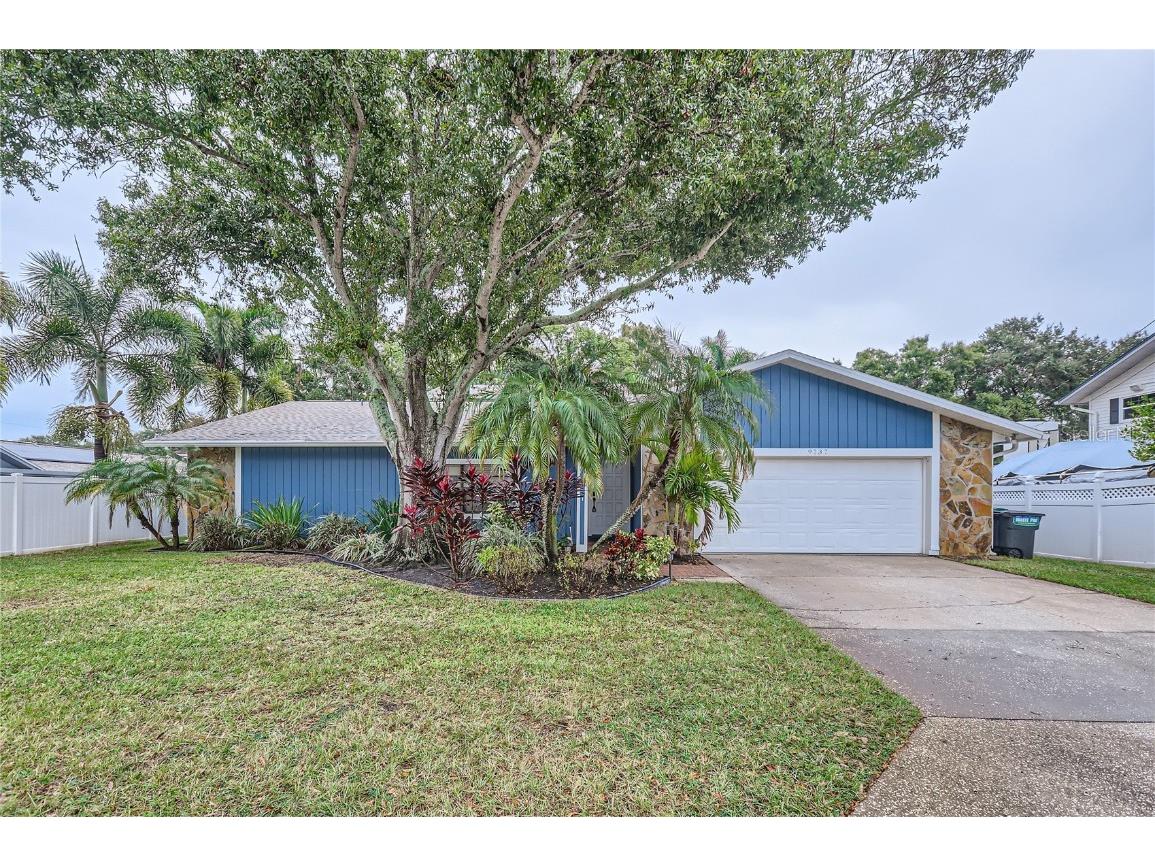 9737 135th Street Seminole FL 33776 U8245903 image1