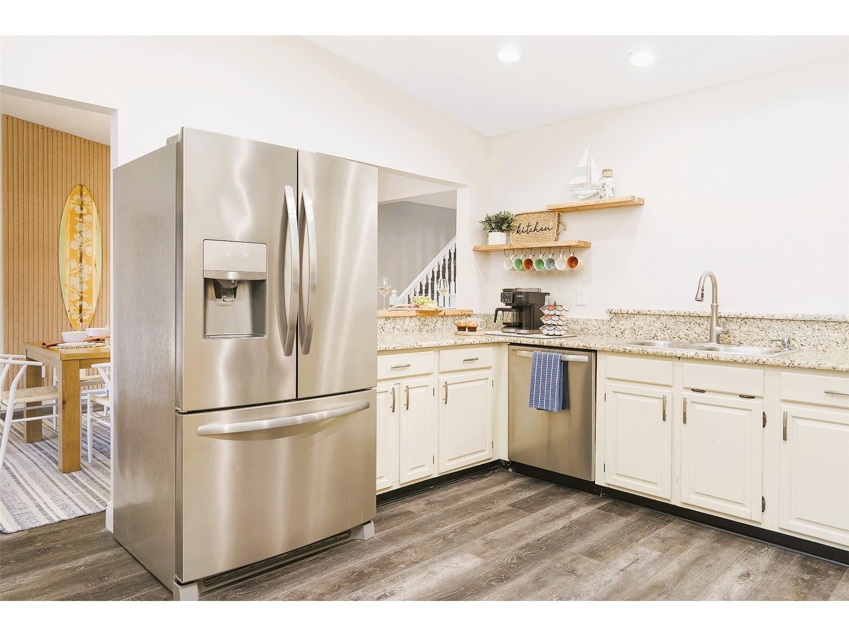 9737 135th Street Seminole FL 33776 TB8526462 image14