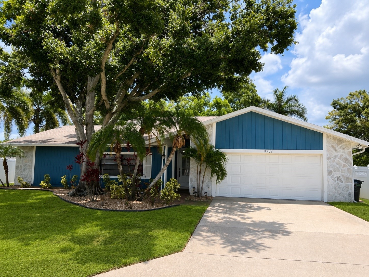 9737 135th Street Seminole FL 33776 TB8526462 image3