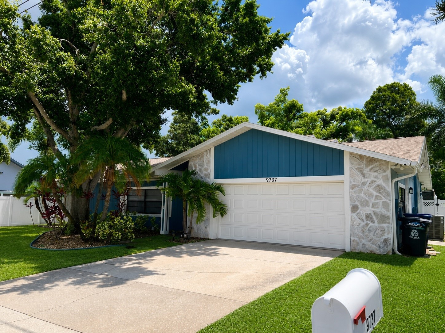 9737 135th Street Seminole FL 33776 TB8526462 image4