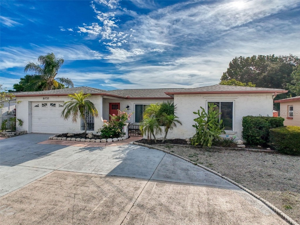 9737 Baxley Lane Port Richey FL 34668 - Lake Lorraine W7866118 image1