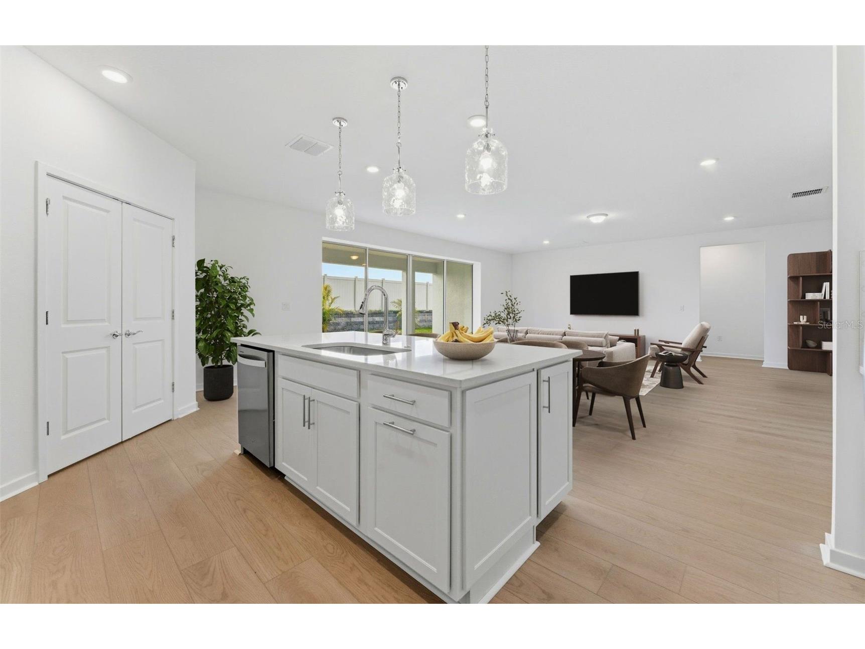 9738 Autumn Ridge Avenue Riverview FL 33578 TB8477872 image2