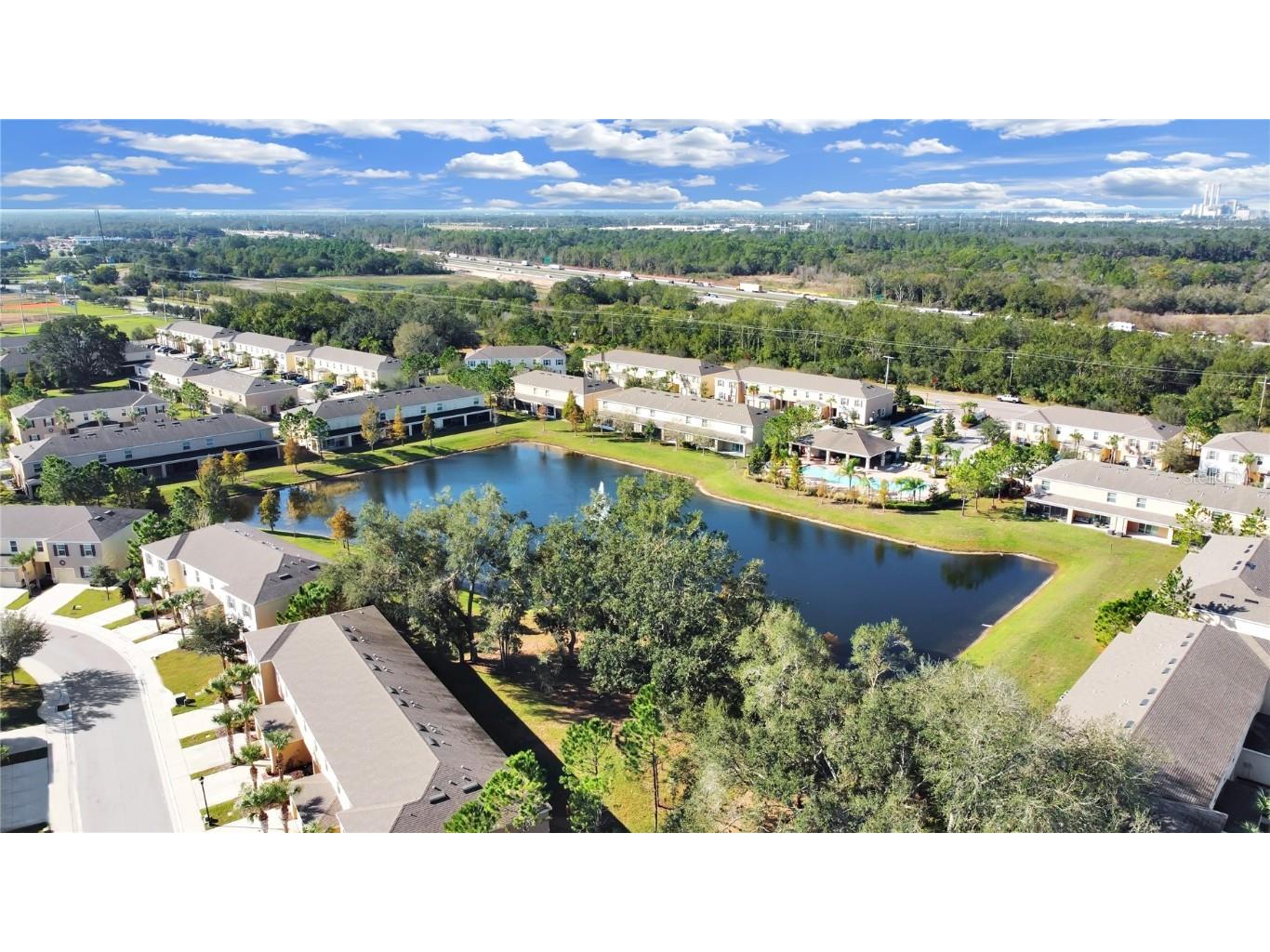 9738 Hound Chase Drive Gibsonton FL 33534 U8183457 image1