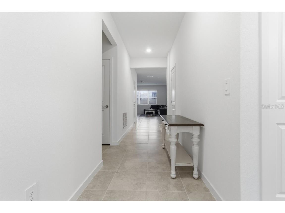 9738 Redwood Heights Loop Thonotosassa FL 33592 TB8454562 image3