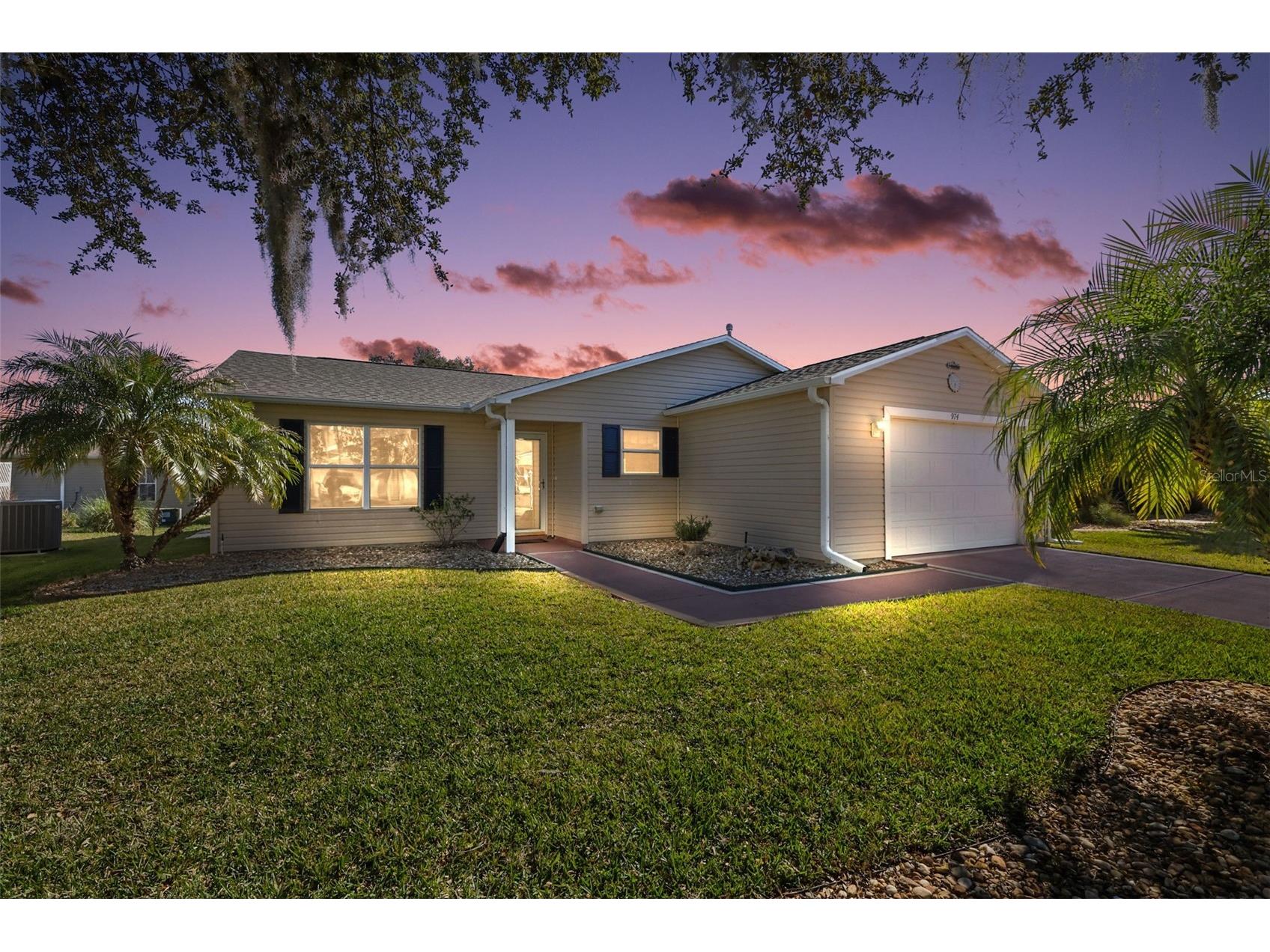 974 Livingston Loop The Villages FL 32162 G5107441 image1