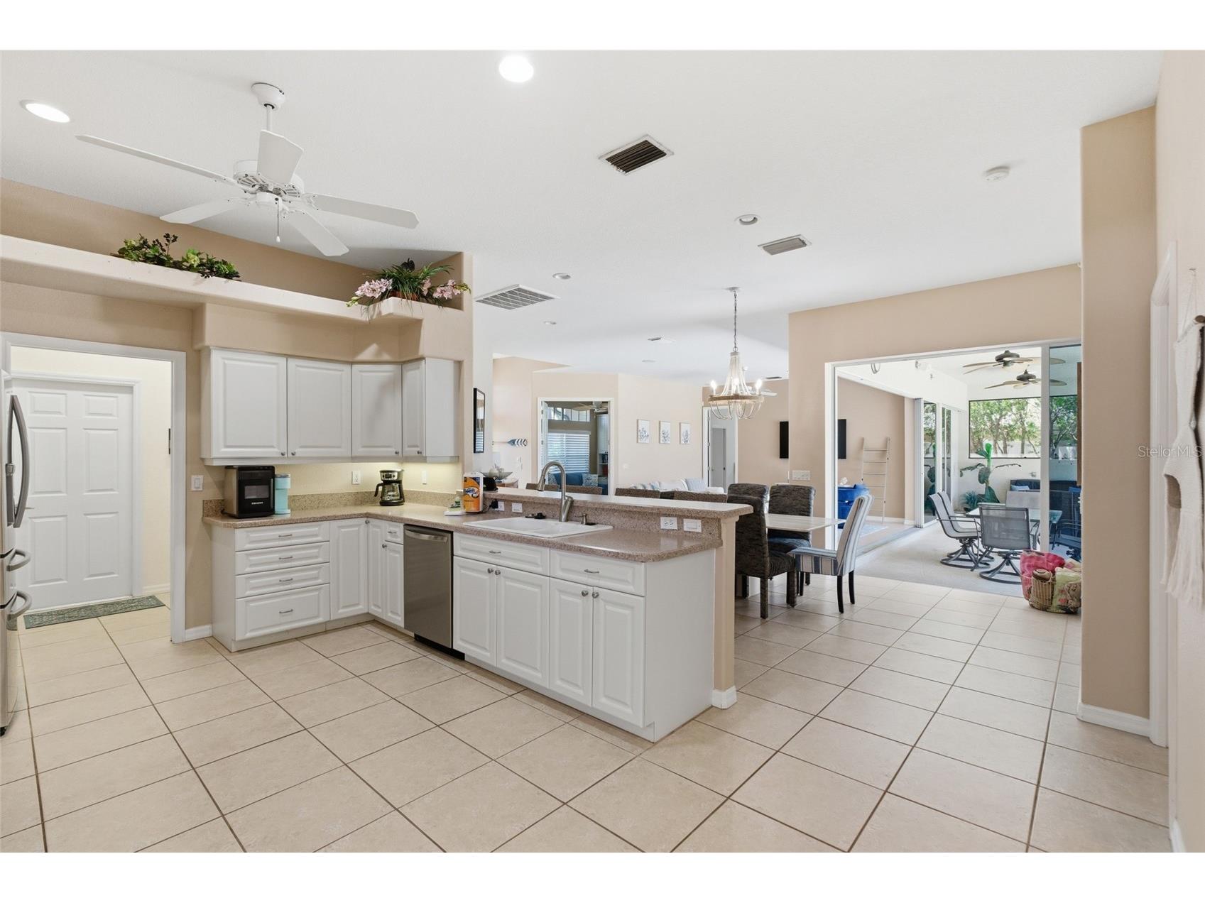 974 Rotonda Circle Rotonda West FL 33947 C7524744 image14