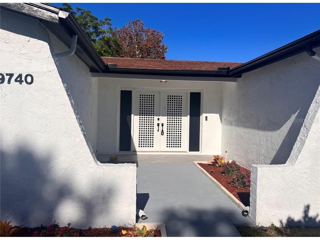 9740 Lakeside Lane Port Richey FL 34668 T3467243 image1