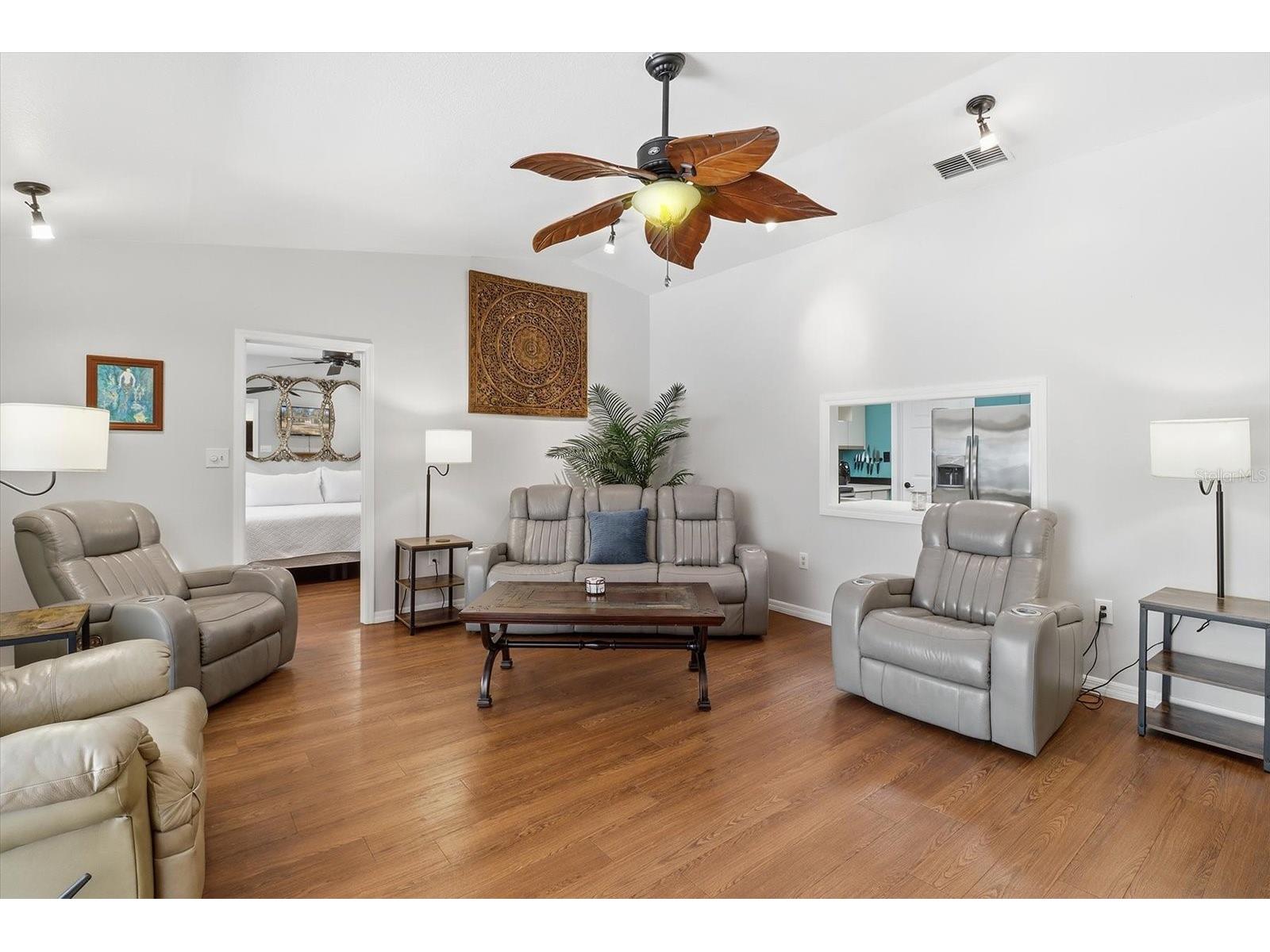 9740 W Cranberry Street Crystal River FL 34428 OM720352 image4