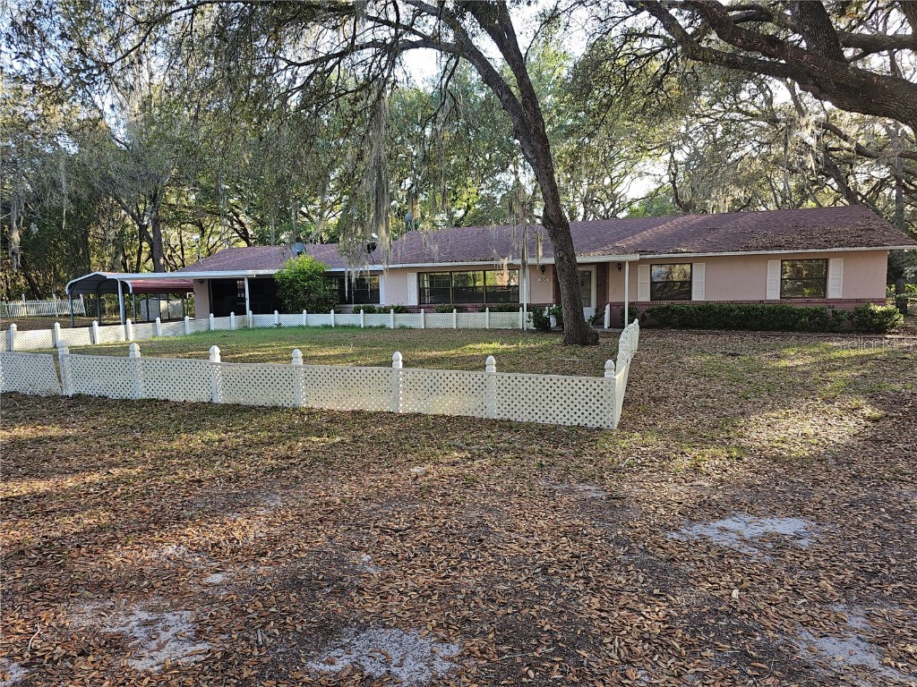 9741 SE Highway 464c Highway SE Ocklawaha FL 32179 - LAKE DIOR O6299577 image1