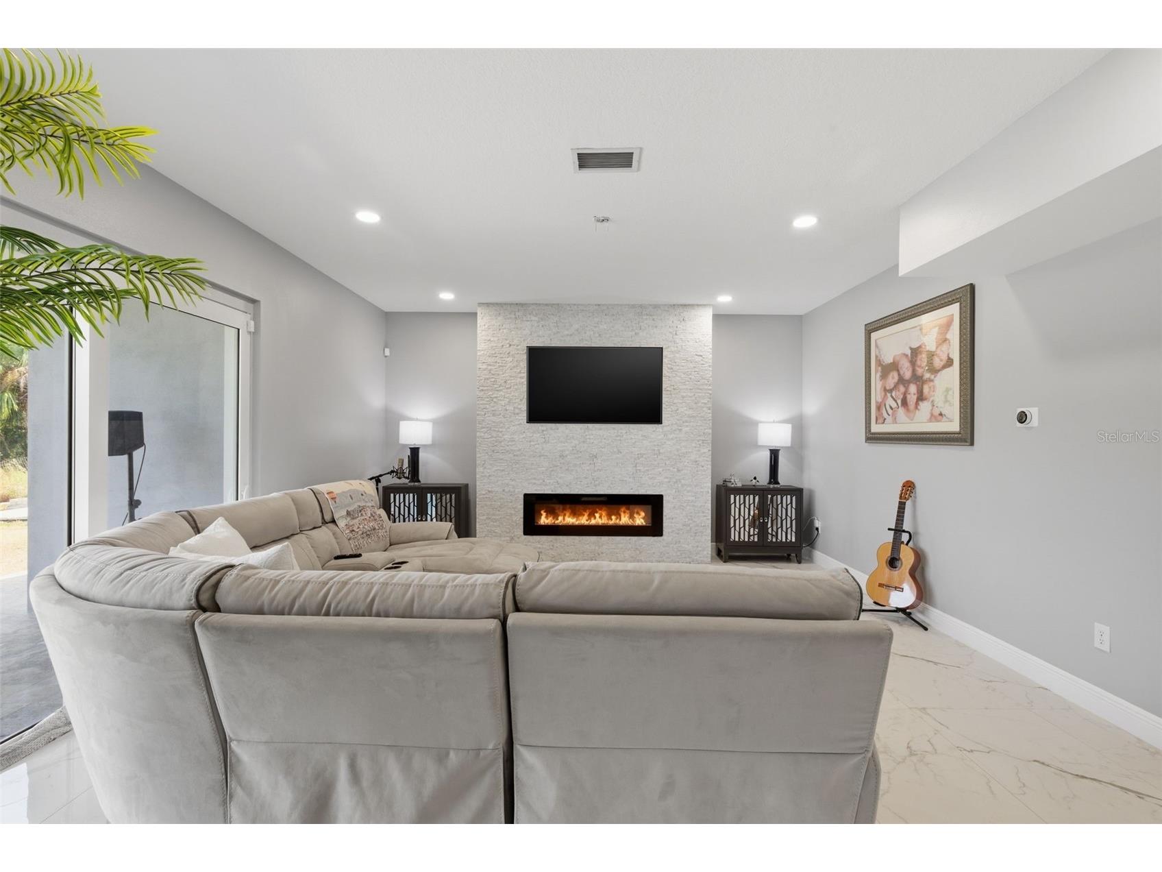 9741 Wilsky Boulevard Tampa FL 33615 TB8452179 image28