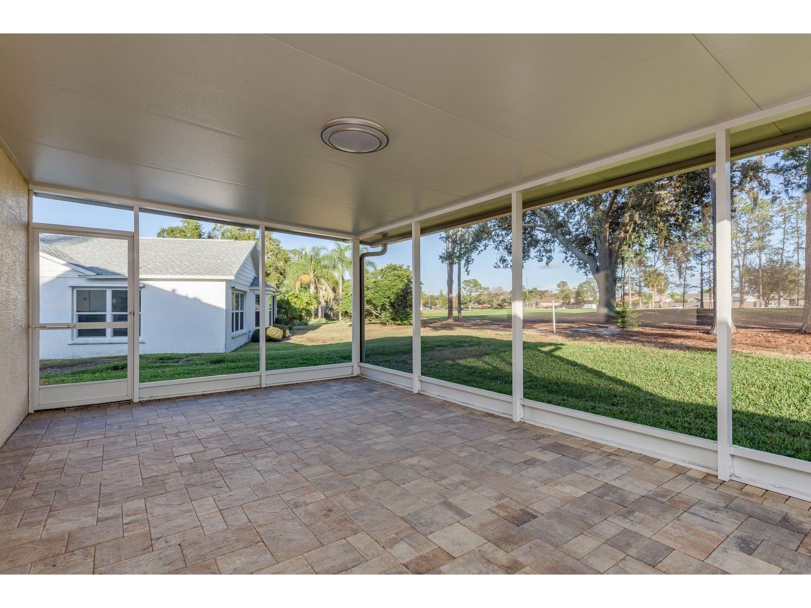 9742 Oakwood Hills Court New Port Richey FL 34655 TB8461802 image31