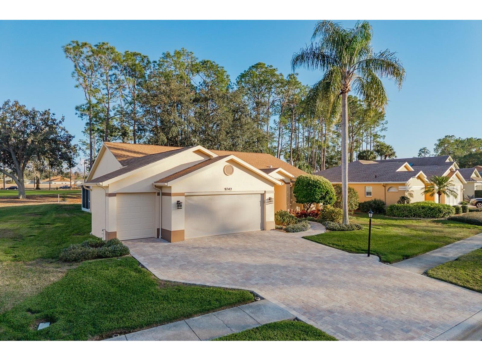 9742 Oakwood Hills Court New Port Richey FL 34655 TB8461802 image40