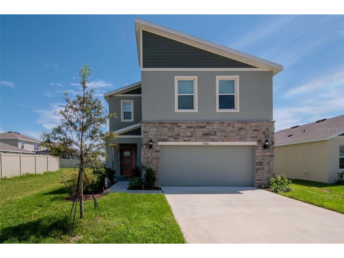 9744 Crescent Ray Drive Wesley Chapel FL 33545 TB8461074 image1