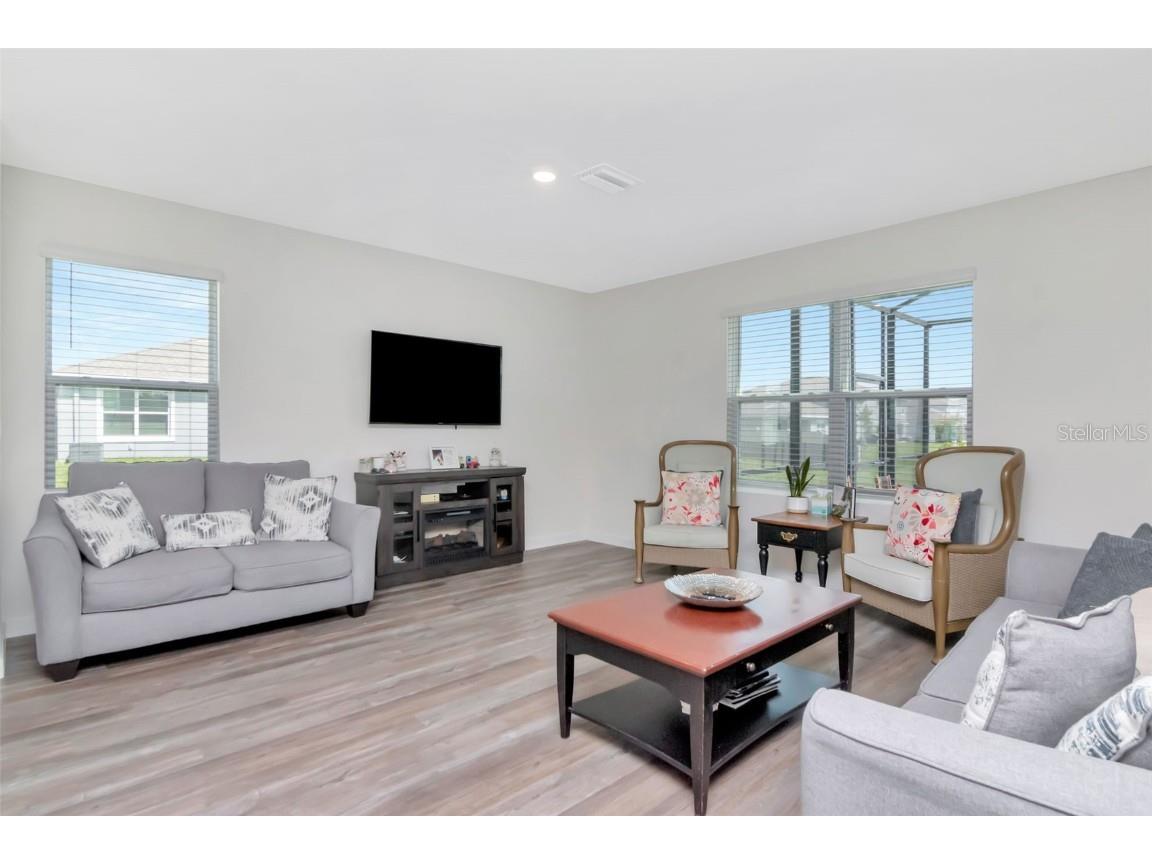 9744 Crescent Ray Drive Wesley Chapel FL 33545 TB8461074 image7