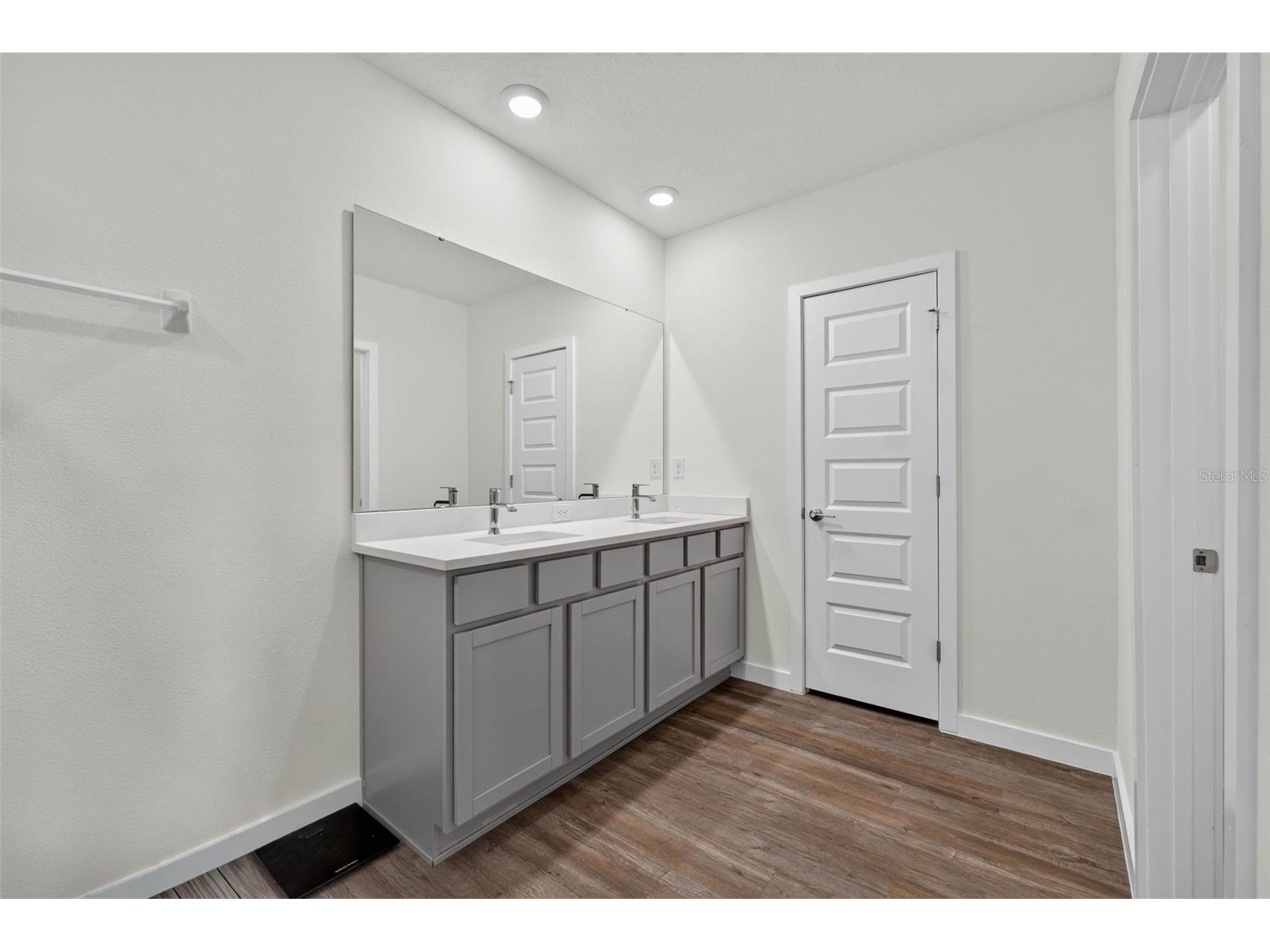 9744 Crescent Ray Drive Wesley Chapel FL 33545 TB8532029 image31
