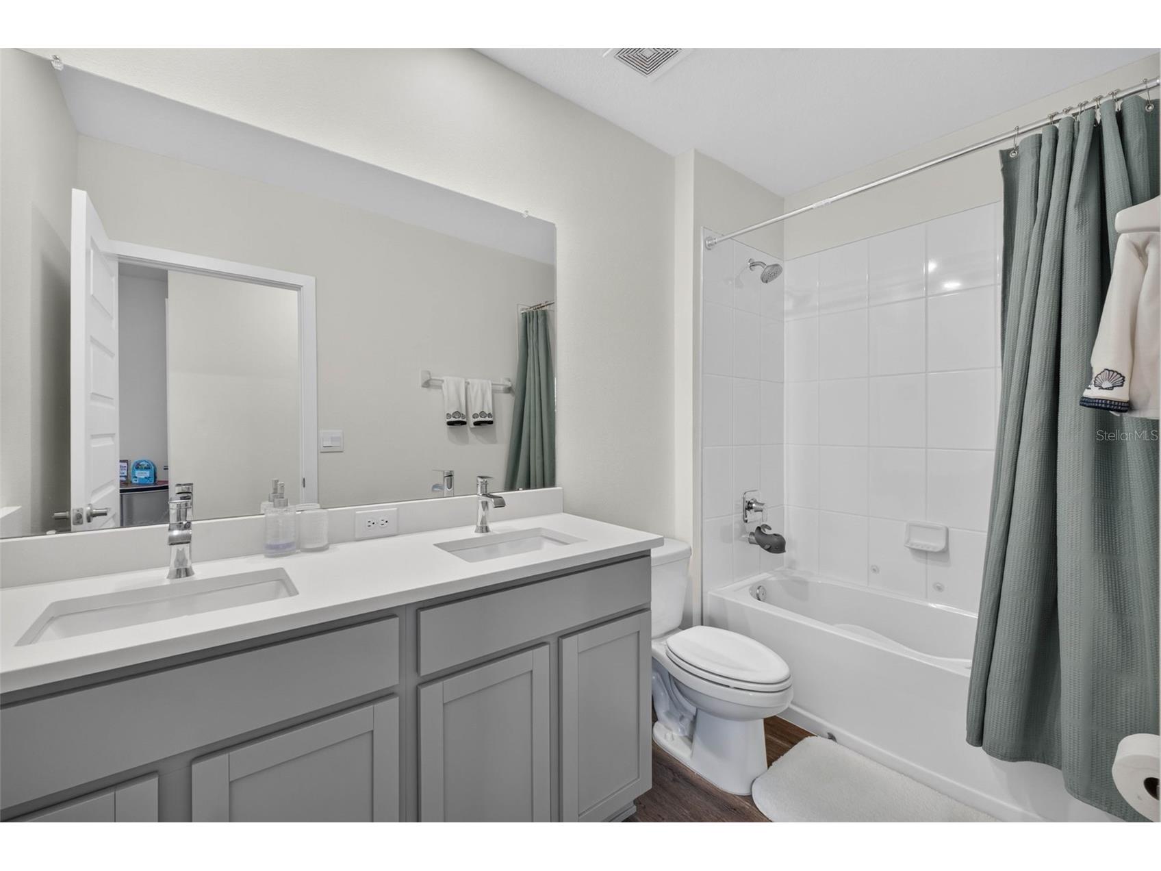 9744 Crescent Ray Drive Wesley Chapel FL 33545 TB8532029 image38