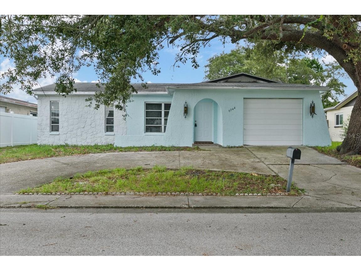 9744 Rainelle Lane Port Richey FL 34668 W7875616 image1