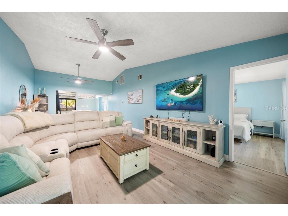 9747 86th Avenue Seminole FL 33777 TB8449537 image12