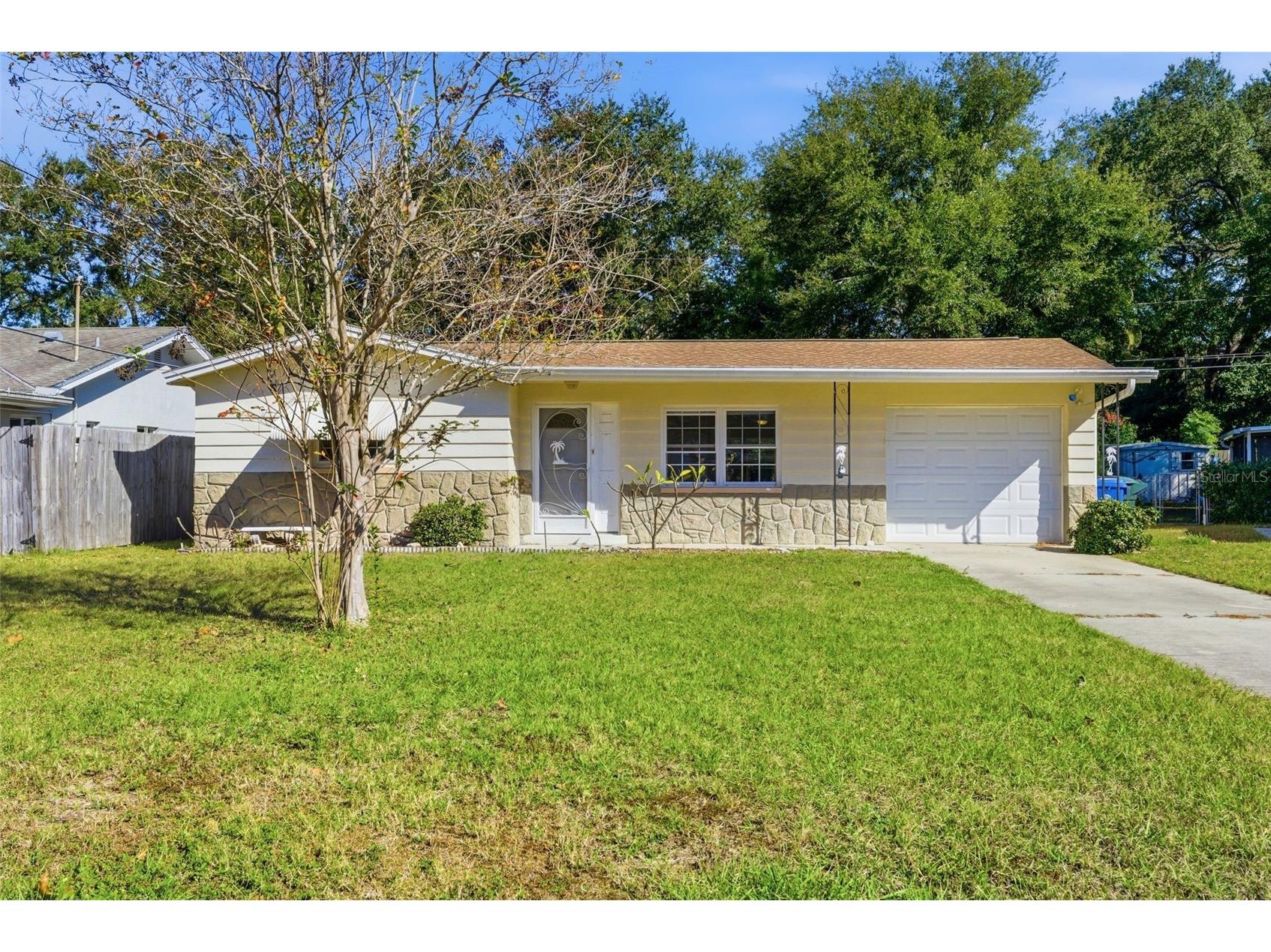 975 Gulf View Boulevard Dunedin FL 34698 TB8454848 image1