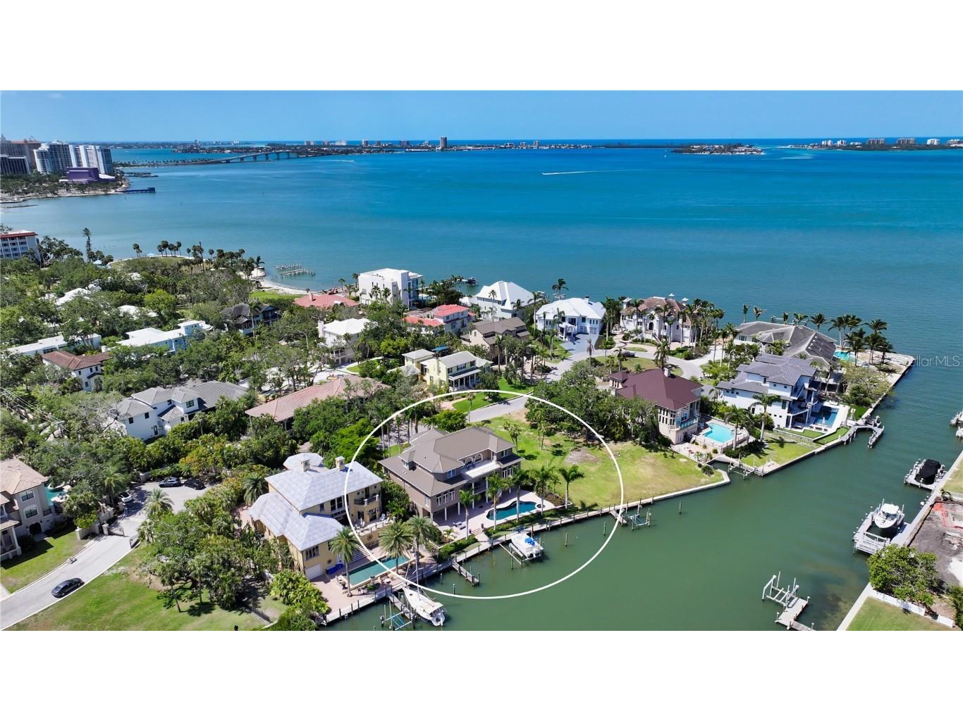975 Whitakers Lane Sarasota FL 34236 - WHITAKERS BAYOU SARASOTA BAY A4675380 image1