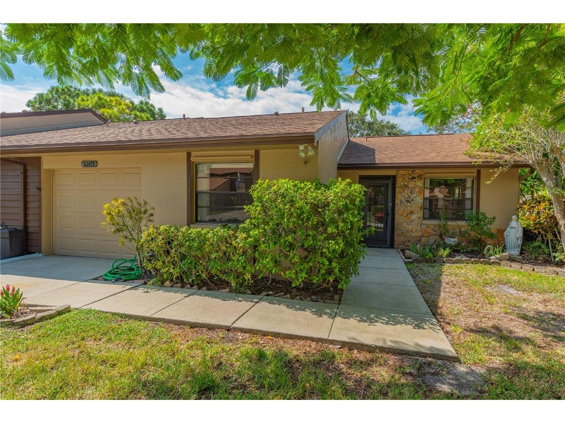 9754 Lake Seminole Drive E Largo FL 33773 U8214272 image1