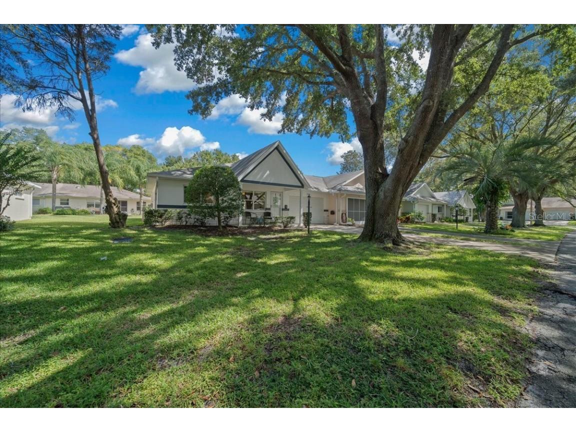 9755 SW 94th Terrace #A Ocala FL 34481 OM710438 image1