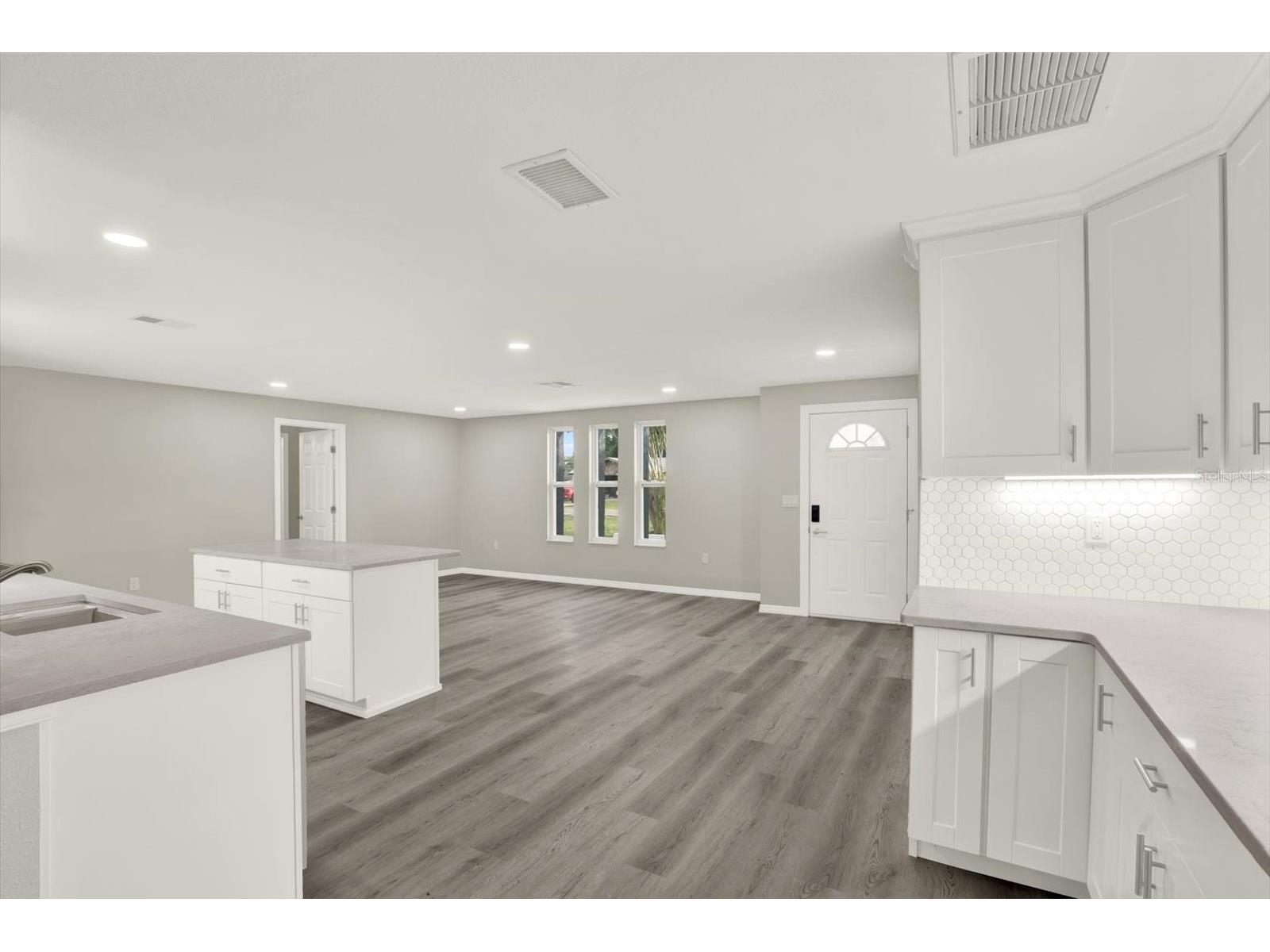 9756 Horizon Drive Spring Hill FL 34608 W7886239 image7
