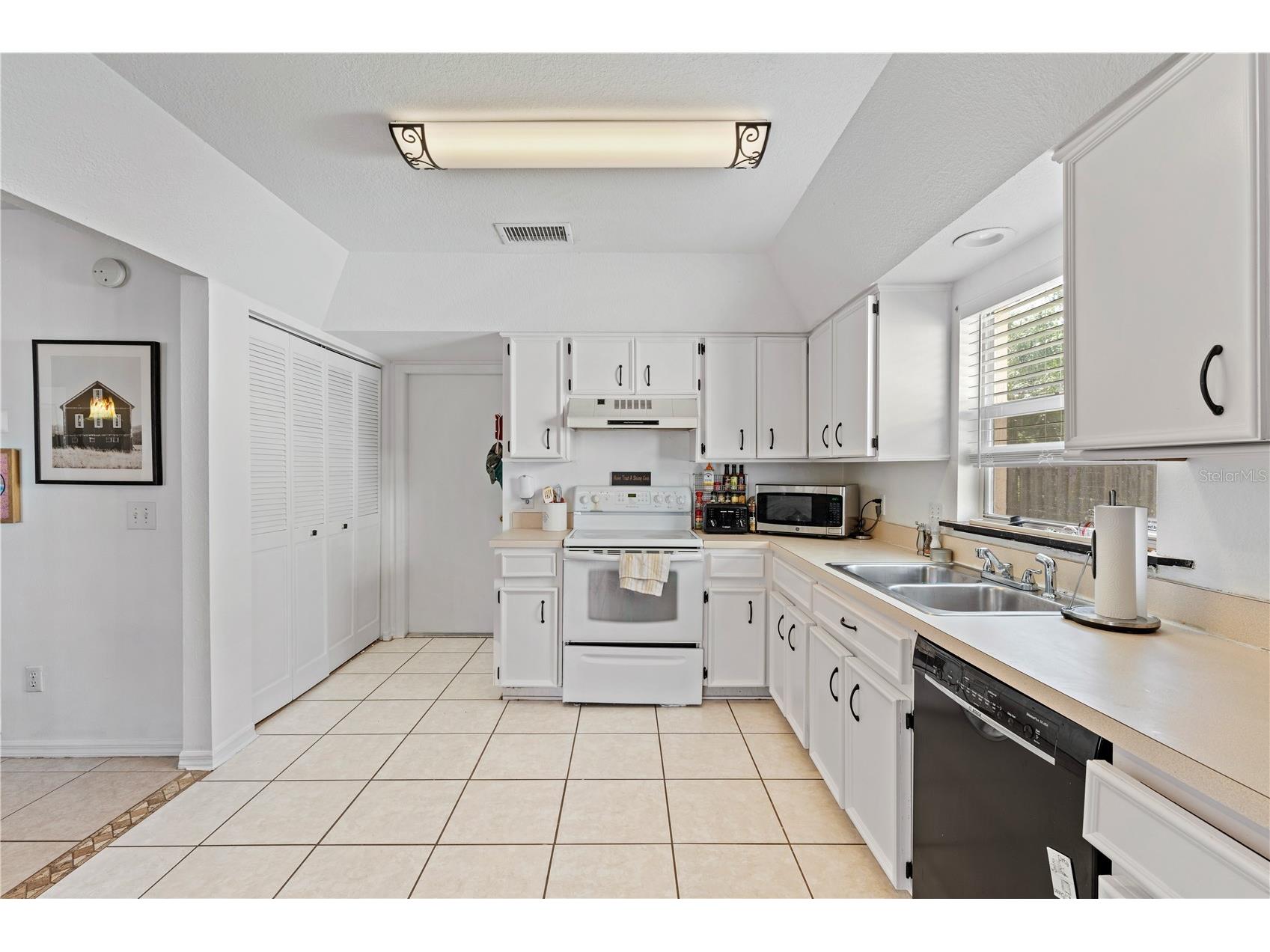 9758 Fox Hollow Road Tampa FL 33647 TB8497890 image2