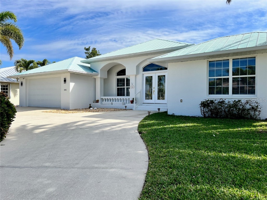 976 Cimarron Drive Punta Gorda FL 33950 C7486400 image1