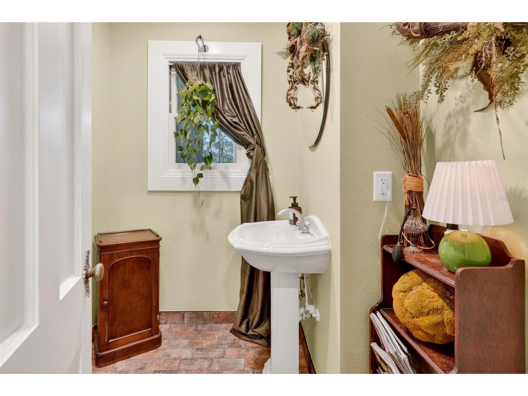 976 Fairview Avenue Mount Dora FL 32757 - LAKE DORA G5109268 image39