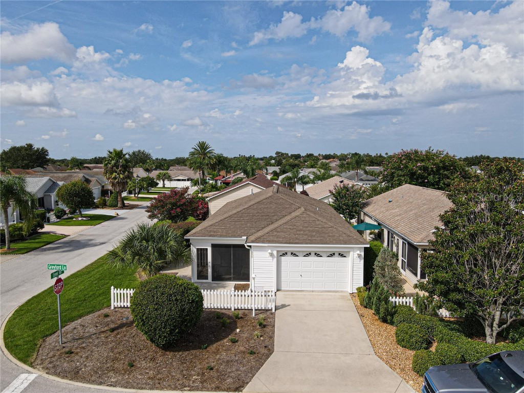 976 Greyford Lane The Villages FL 32162 OM683172 image1
