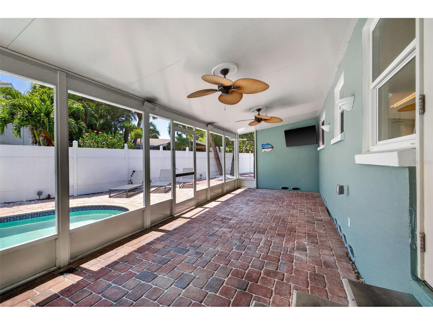 976 Narcissus Avenue Clearwater Beach FL 33767 TB8512363 image31